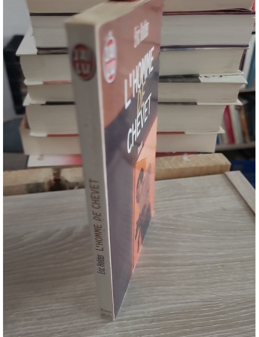 L'homme de chevet - Un roman intimiste sur l'amour et la résilience