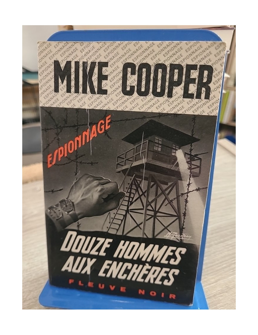 Douze hommes aux enchères - Un roman noir de suspense et de manipulation