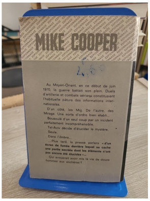 Douze hommes aux enchères - Un roman noir de suspense et de manipulation