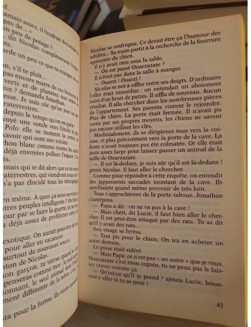 Les Fourmis - Cycle des Fourmis Tome 1, roman de science-fiction fascinant