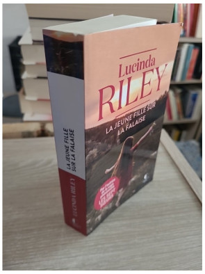 La jeune fille sur la falaise - Une saga familiale entre secrets et amour