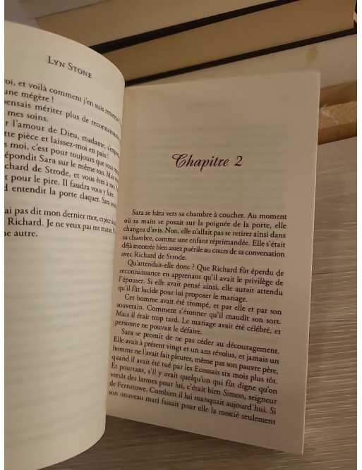 Le chevalier de Lady Sara - Lyn Stone - Romance historique médiévale entre mariage imposé et passion