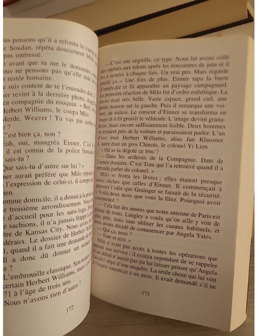 Le Touriste - Olen Steinhauer - Thriller d'espionnage intense au cœur de la CIA