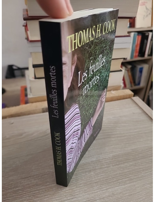 Les feuilles mortes - Roman policier psychologique