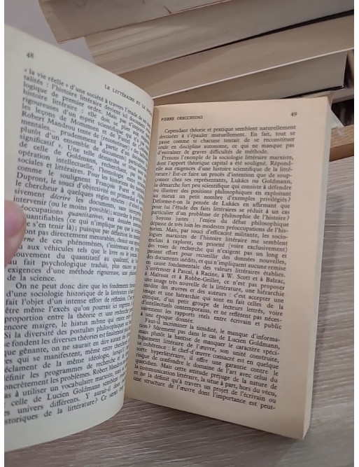 Le littéraire et le social - Analyse des relations entre littérature et société