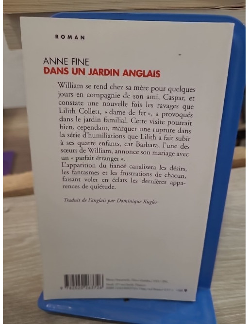Dans un jardin anglais - Roman intimiste et regard sur les relations humaines