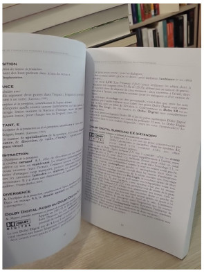 Vocabulaire de l'espace en musiques électroacoustiques - Concepts et analyse sonore