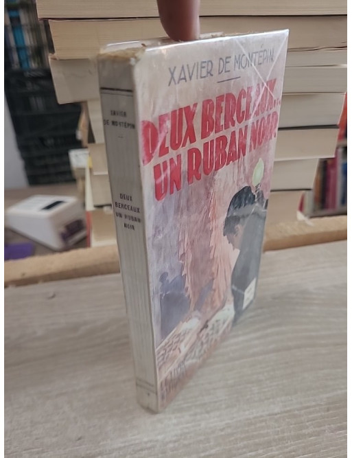 Deux berceaux, un ruban noir - Roman dramatique populaire