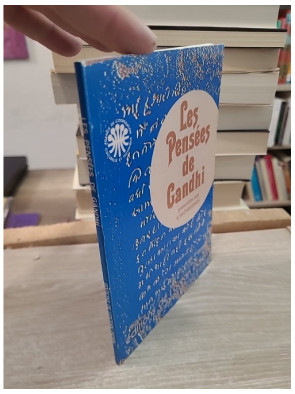 Tous les hommes sont frères : Vie et pensées du Mahatma Gandhi d'après ses œuvres