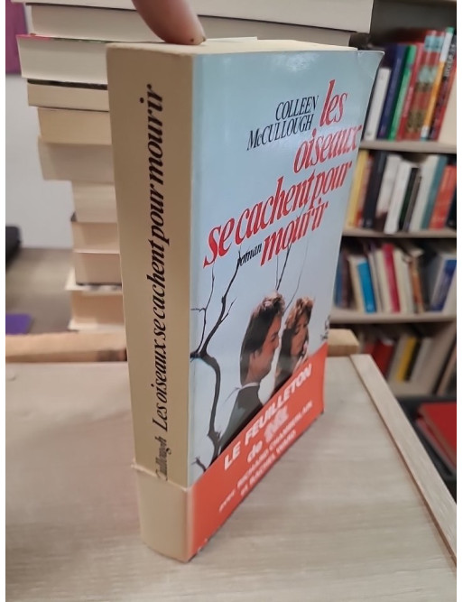 Les oiseaux se cachent pour mourir